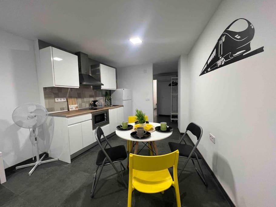 Loft Entero Centro อาลิกันเต ภายนอก รูปภาพ