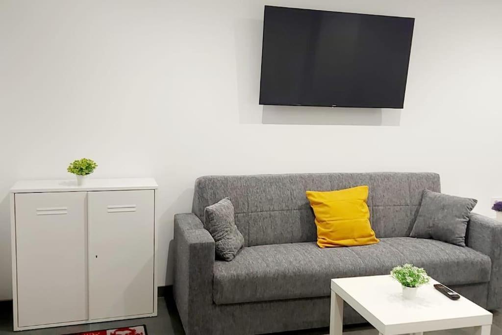 Loft Entero Centro อาลิกันเต ภายนอก รูปภาพ